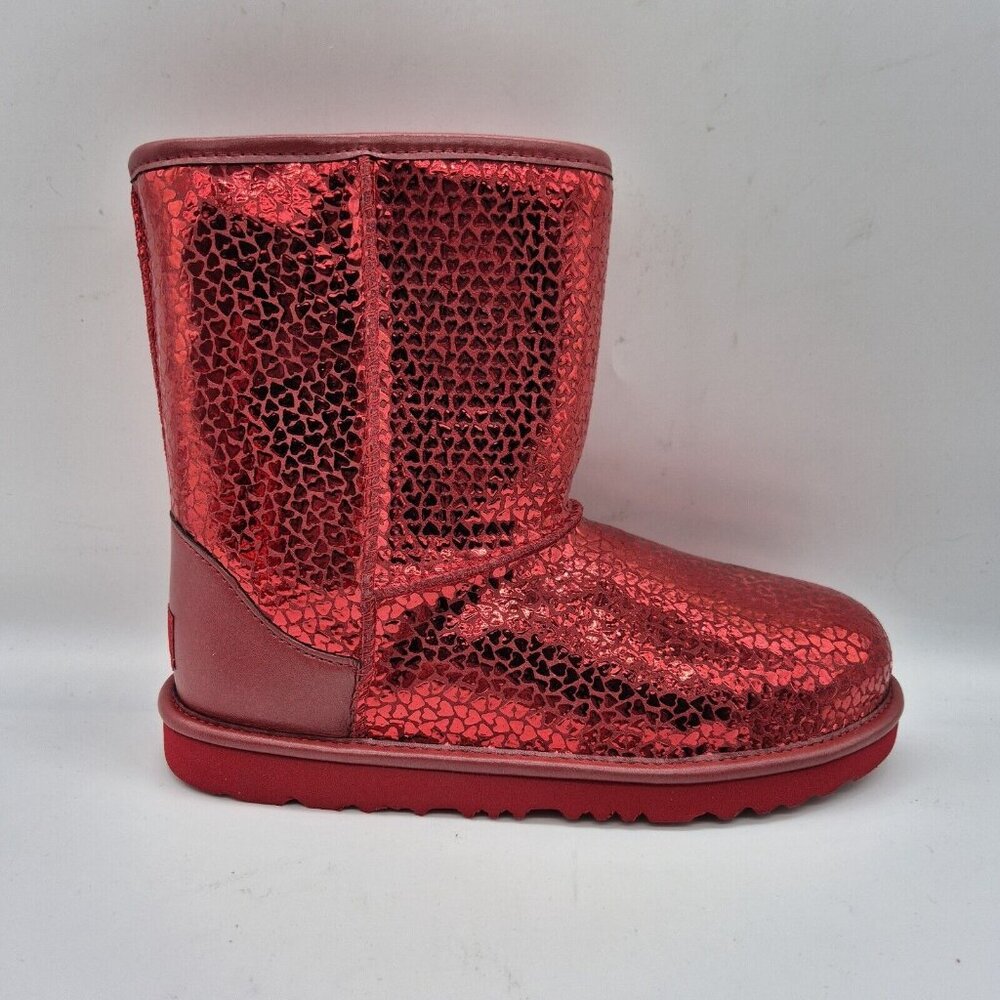 Ugg Youth Size 6 Classic II Gel Red Hearts Short Mid Boots Plush - Picture 5 of 9